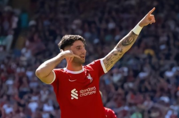 欧冠失利后：利物浦困境中的亮点与信念坚守